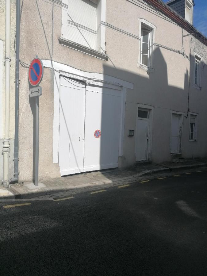 L'Etape Du Cher Vierzon Buitenkant foto